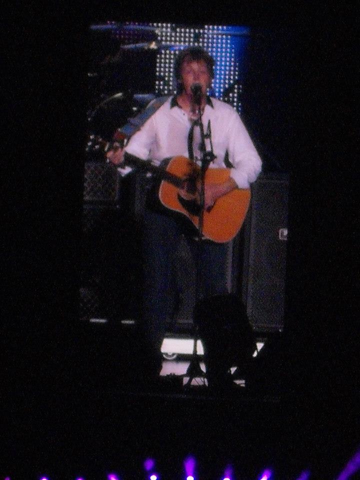 249152_664240226935238_470116338_n