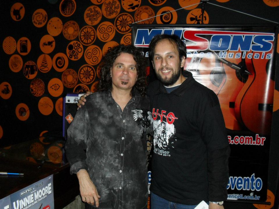 532817_3940256869904_833924464_n