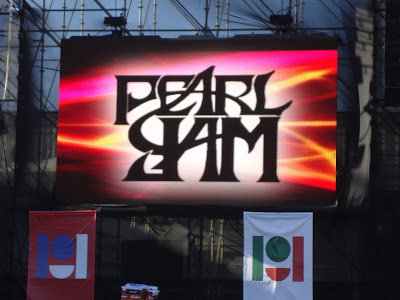 Review Exclusivo: Pearl Jam (Porto Alegre, 11 de novembro de 2011)