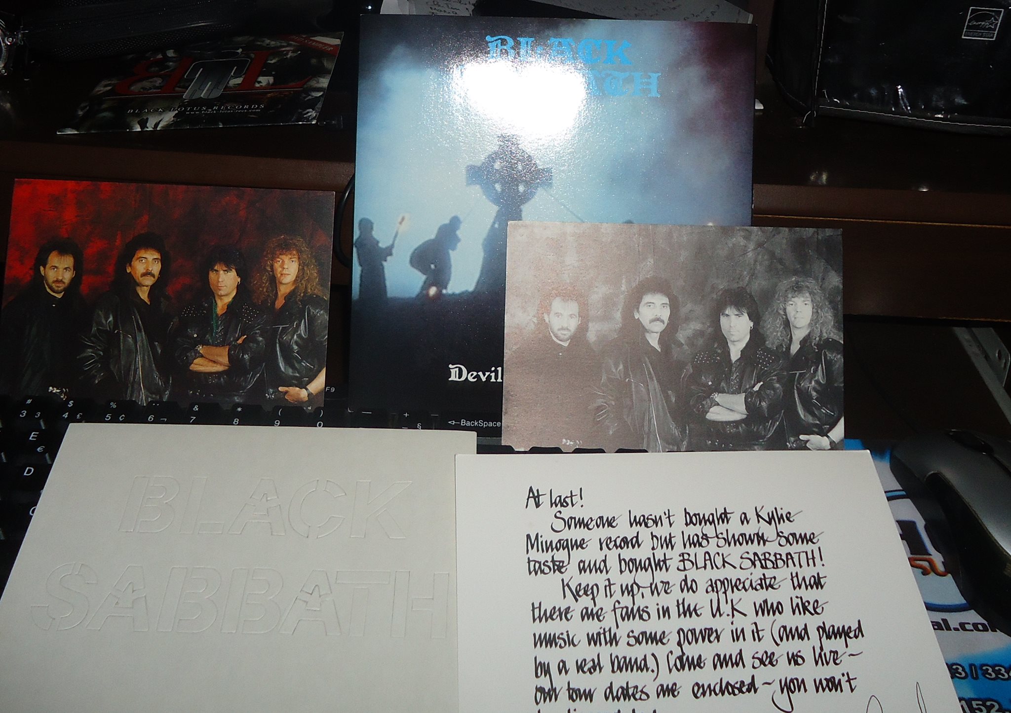 977595_616366988375577_1214254375_o