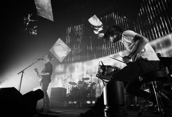 radiohead-a-moon-shaped-pool-tour-kickoff-amsterdam-live-debut-video-watch-1024x696