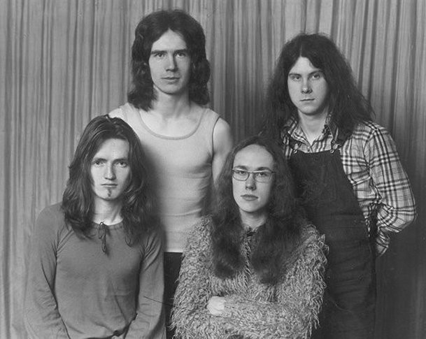 Tralhas do Porão: Peggy’s Leg