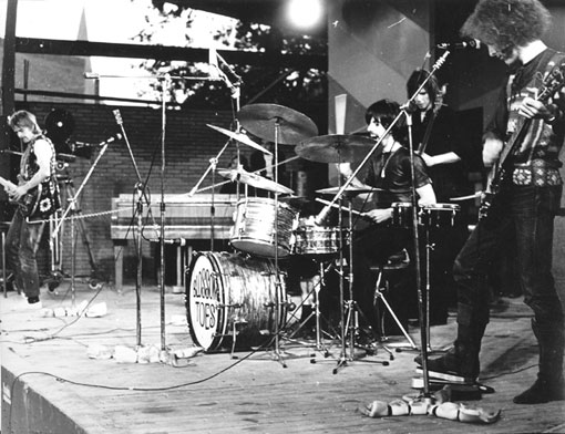 Tralhas do Porão: Blossom Toes