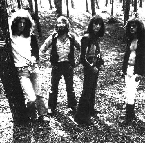 Tralhas do Porão: Finch