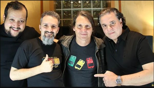 Com a banda solo de Edu Ardanuy