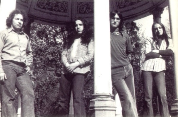 Discografias Comentadas: Wapassou